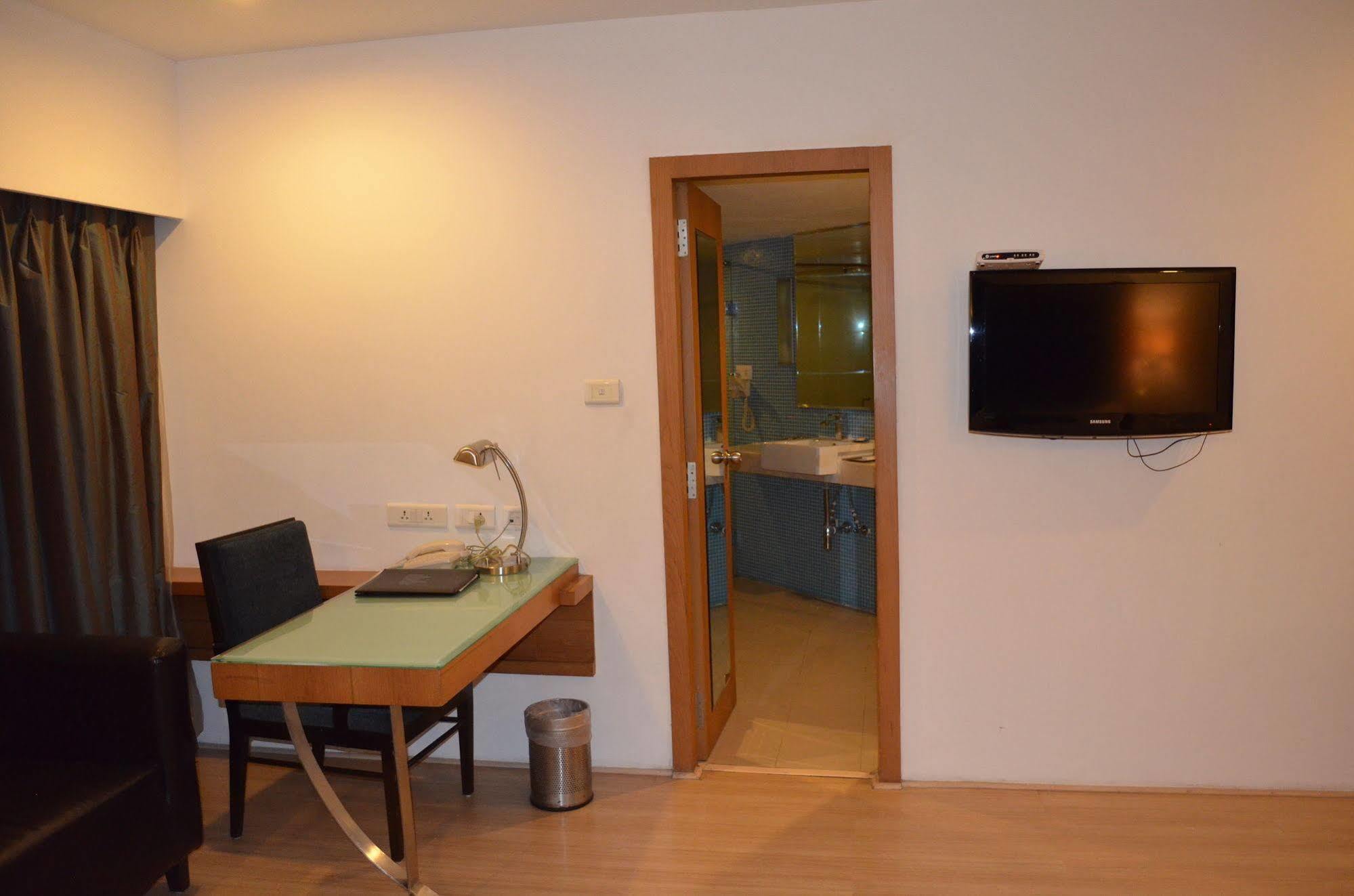 Peerless Hotel Hyderabad Eksteriør billede