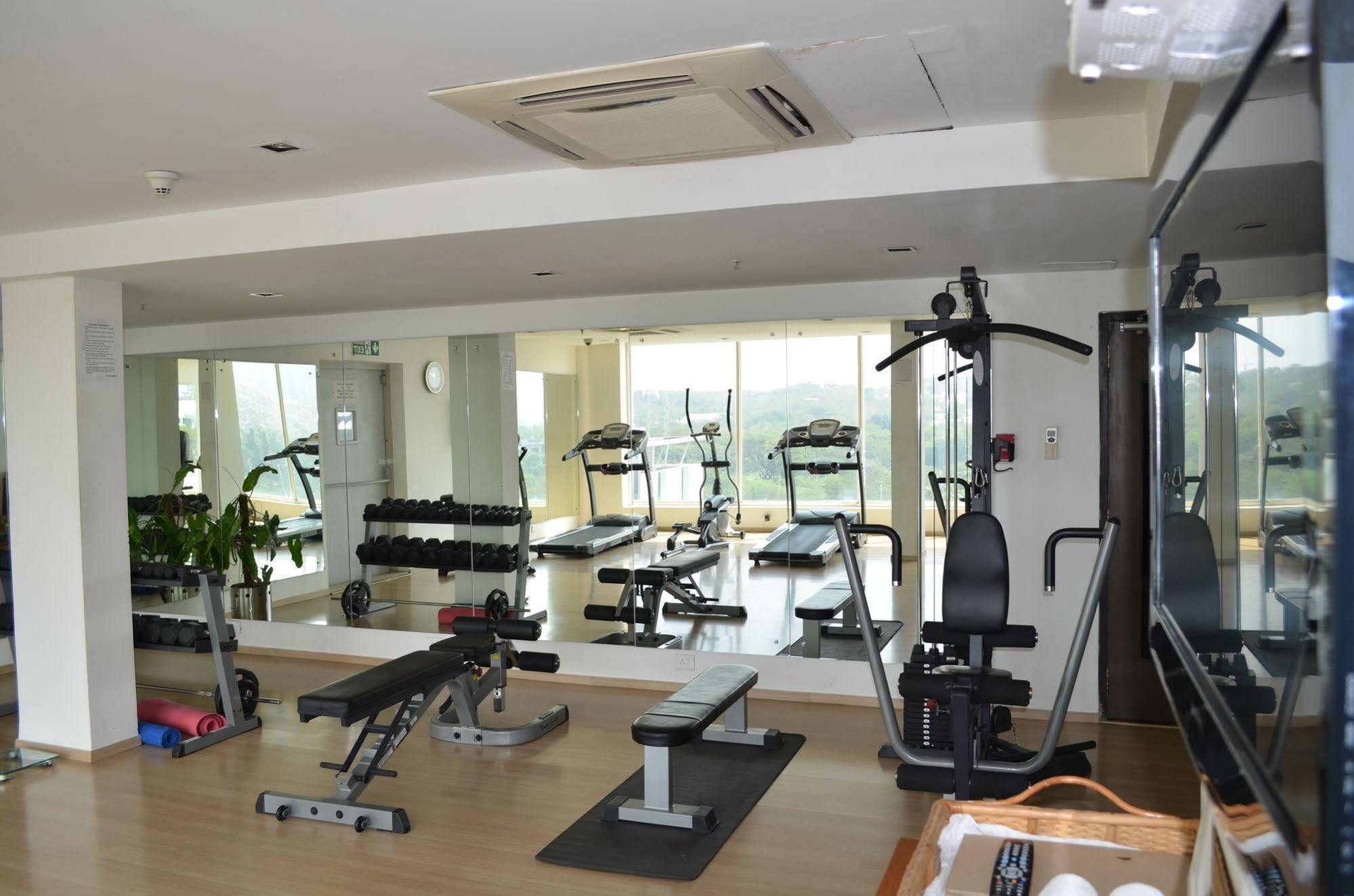 Peerless Hotel Hyderabad Eksteriør billede